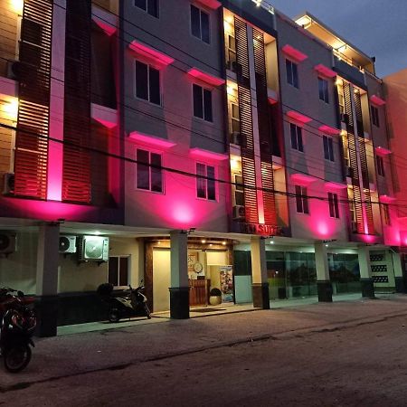 Elti Suites By Bluebookers Angeles Exterior photo
