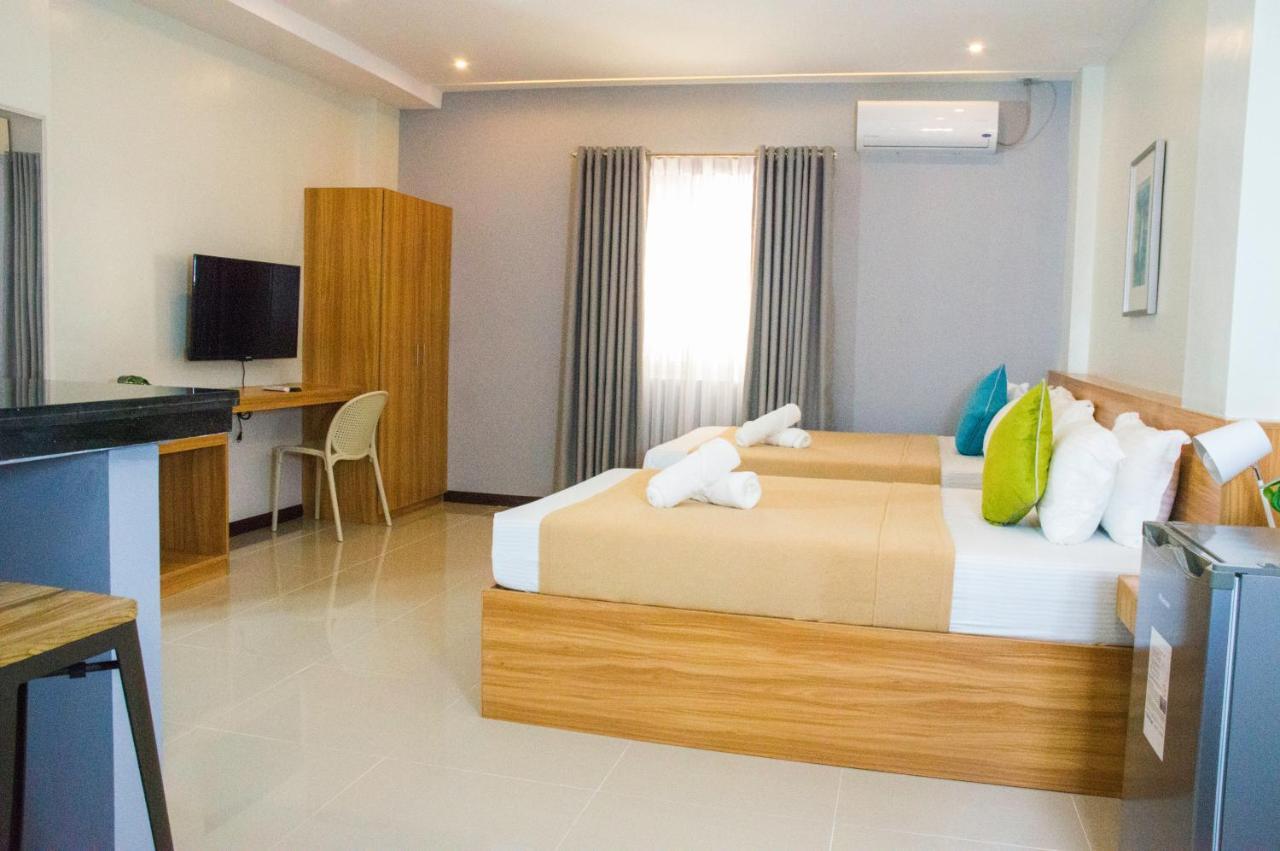 Elti Suites By Bluebookers Angeles Exterior photo