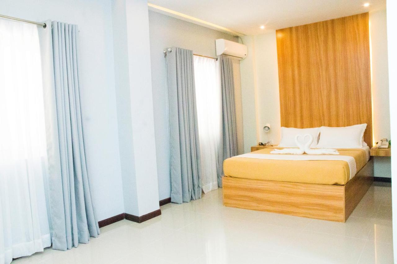 Elti Suites By Bluebookers Angeles Exterior photo