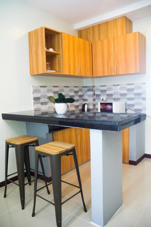 Elti Suites By Bluebookers Angeles Exterior photo