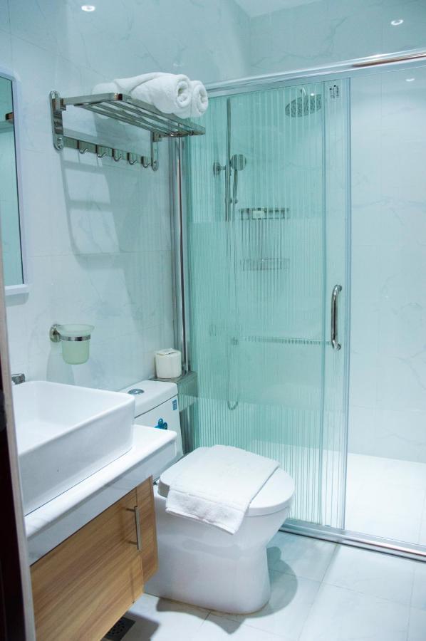 Elti Suites By Bluebookers Angeles Exterior photo