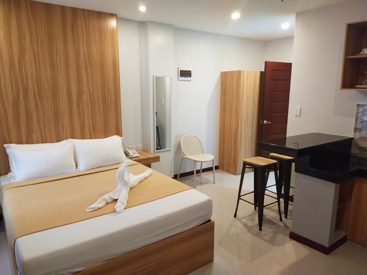 Elti Suites By Bluebookers Angeles Exterior photo
